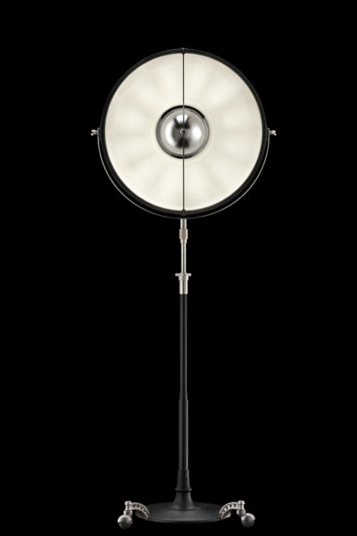 Lampada da terra Fortuny Atelier 63 bianca e nera