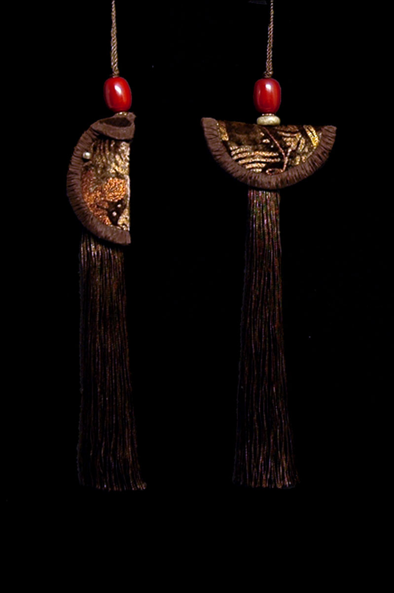 Venetia Studium couple of sepia Geisha & Samurai key tassels