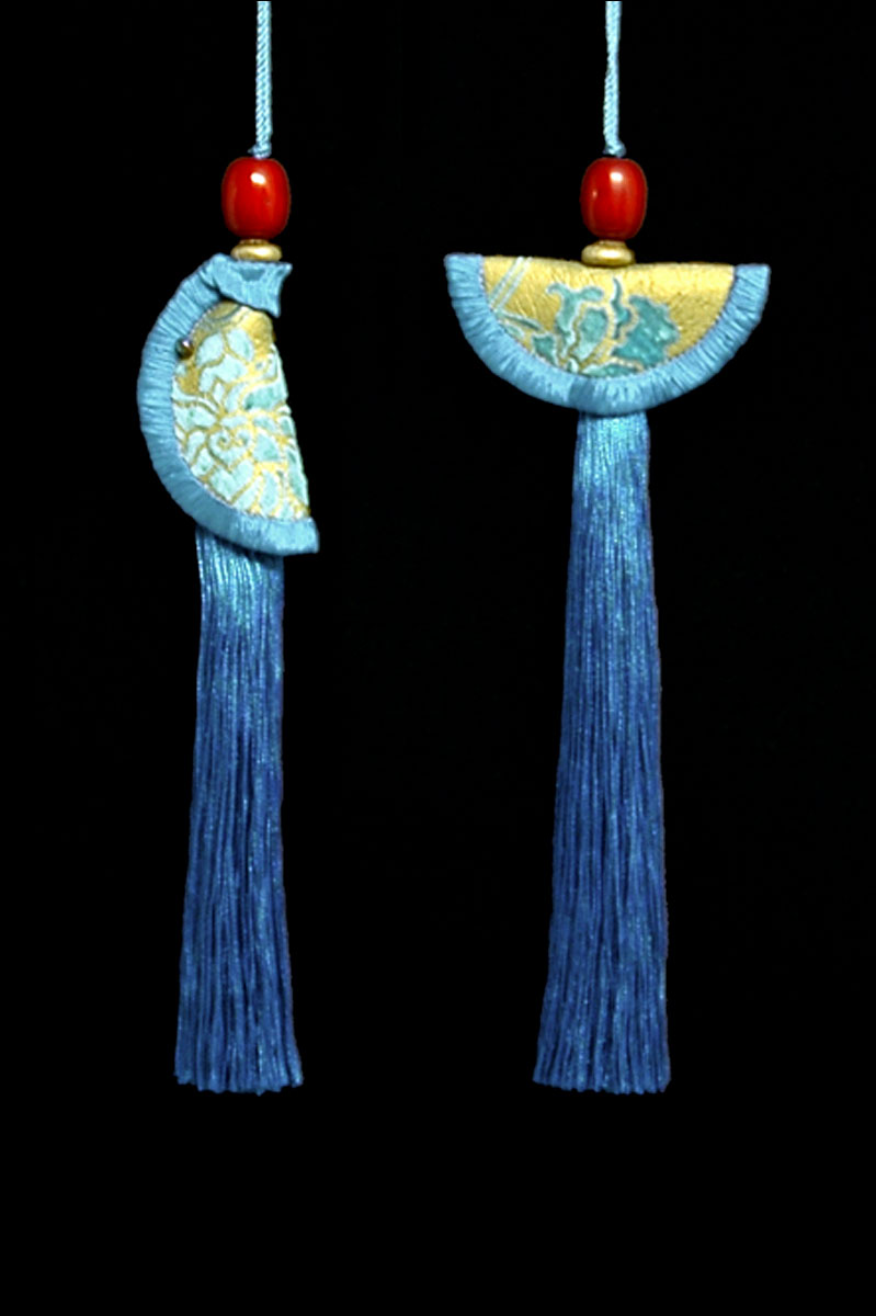 Venetia Studium couple of cobalt blue Geisha & Samurai key tassels